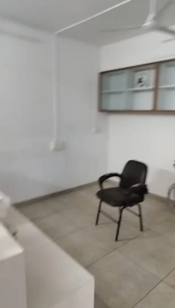 Office 1200 Sq. Ft. Commercial Office for Rent in Thaltej Ahmedabad