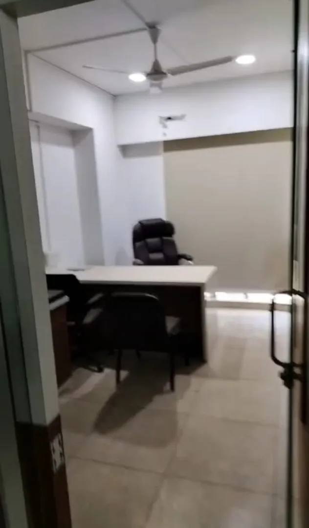 Office 1200 Sq. Ft. Commercial Office for Rent in Thaltej Ahmedabad - Media 18