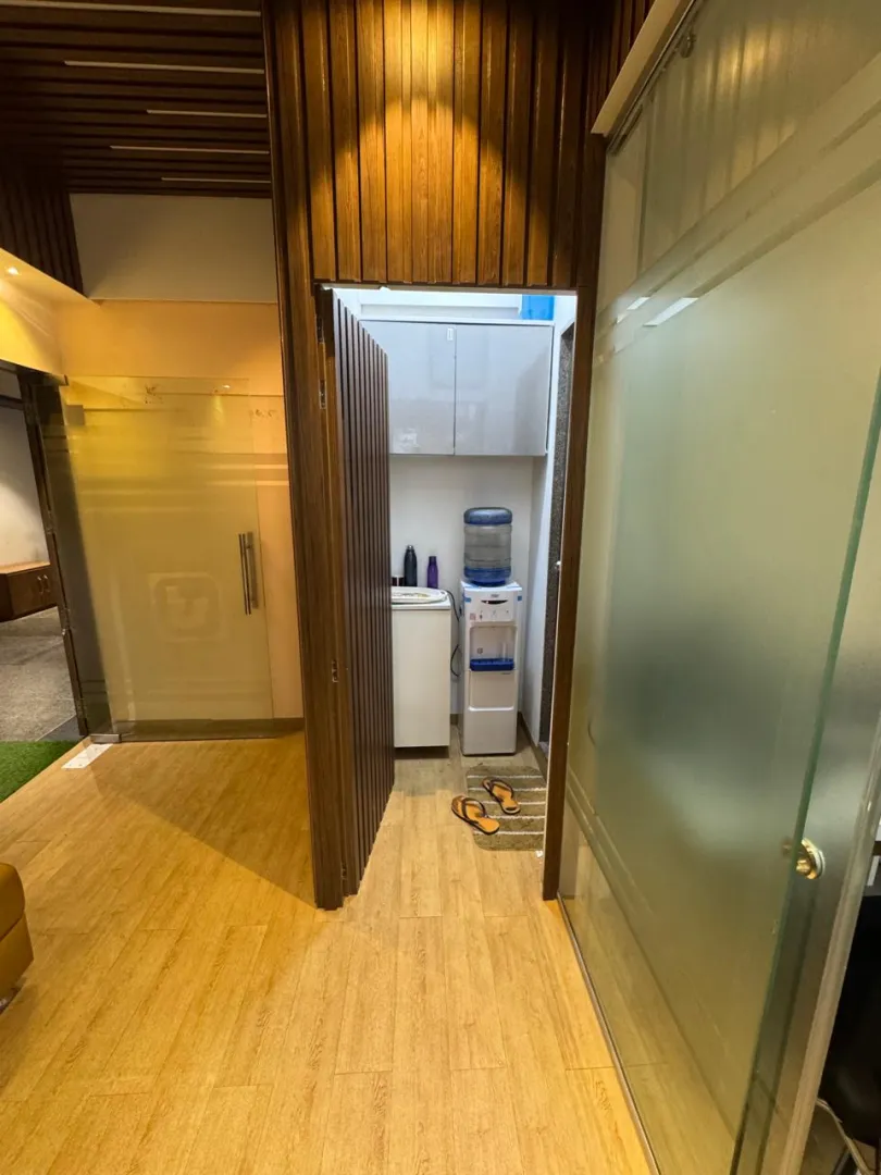 Office 1203 Sq. Ft. Commercial Office for Rent in Memnagar/gurukul Ahmedabad - Media 7
