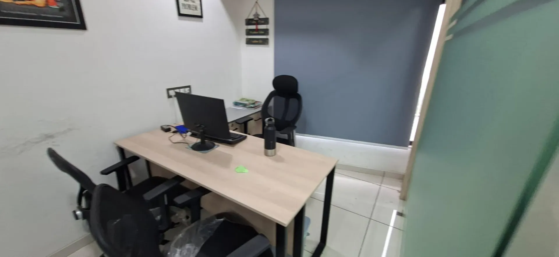 Office 1525 Sq. Ft. Commercial Office for Rent in Ashram Road Ahmedabad - Media 6