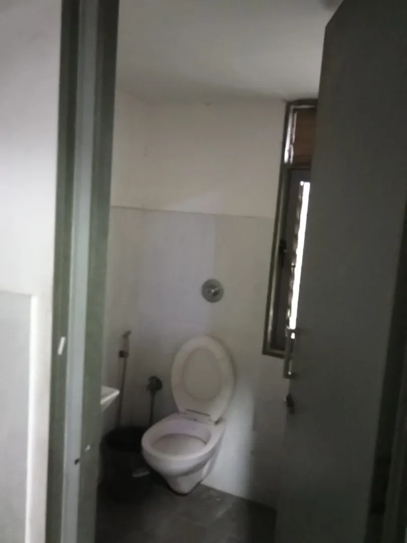 Office 1150 Sq. Ft. Commercial Office for Rent in Ashram Road Ahmedabad - Media 2